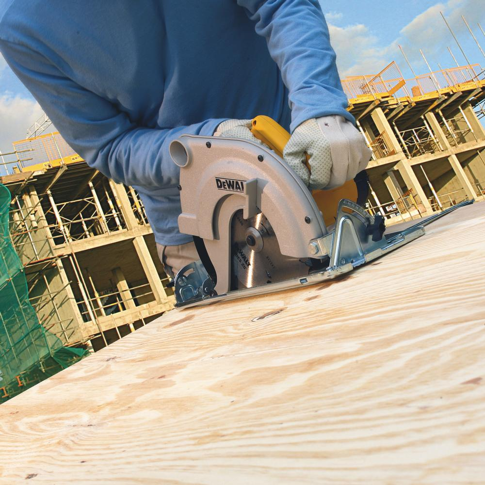 Дисковая ручная пила DEWALT D23700, 1750 Вт