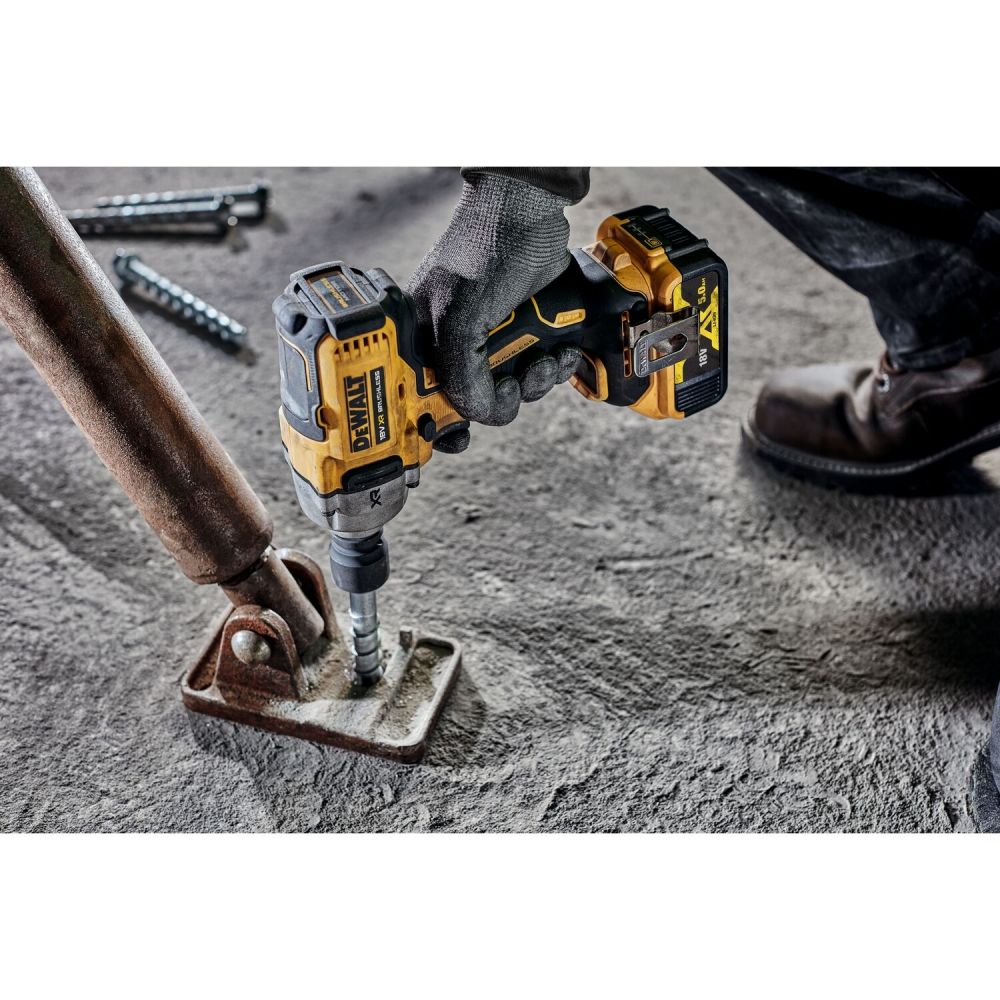 Аккумуляторный компактный ударный гайковерт DEWALT DCF891N, XR 18В, без акб и зу