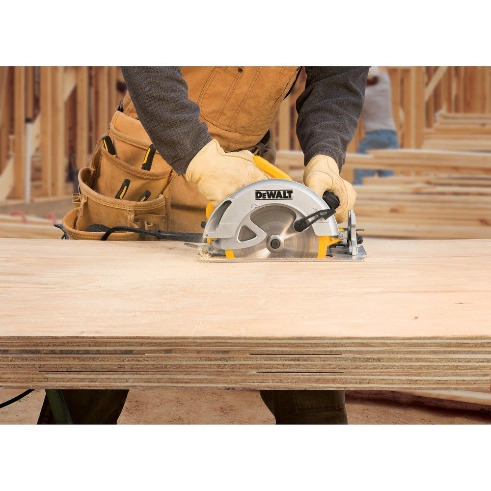 Дисковая ручная пила DEWALT DWE575, 1600 Вт, 5200 об/мин